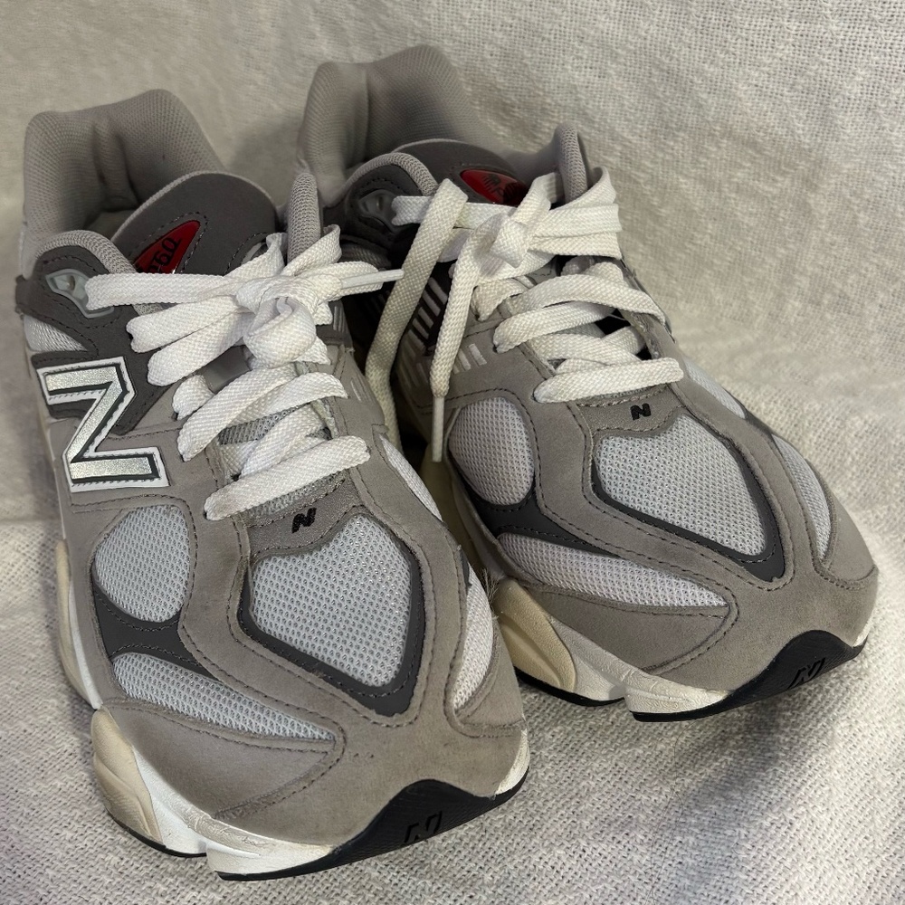 Grey New Balance 9060's
